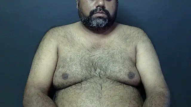 Snapshot of hairysubcub_70 chatting on 03.23.25 hairysubcub 70 online show from 03.23.25