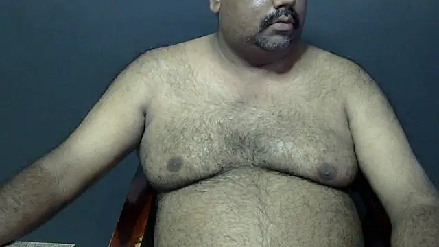 Snapshot of hairysubcub_70 chatting on 09.11.25 hairysubcub 70 online show from 09.11.25