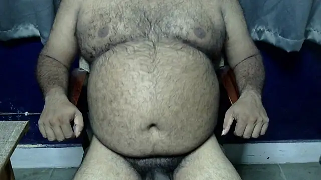 Snapshot of hairysubcub_70 chatting on 07.06.26 hairysubcub 70 online show from 07.06.26