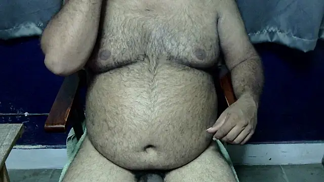 Snapshot of hairysubcub_70 chatting on 07.22.26 hairysubcub 70 online show from 07.22.26
