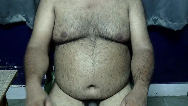 Snapshot of hairysubcub_70 chatting on 07.27.26 hairysubcub 70 online show from 07.27.26