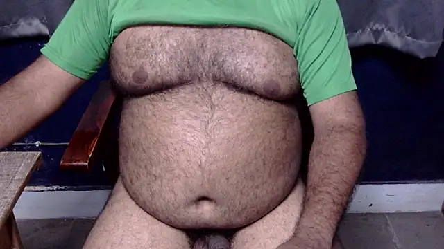 Snapshot of hairysubcub_70 chatting on 07.28.26 hairysubcub 70 online show from 07.28.26