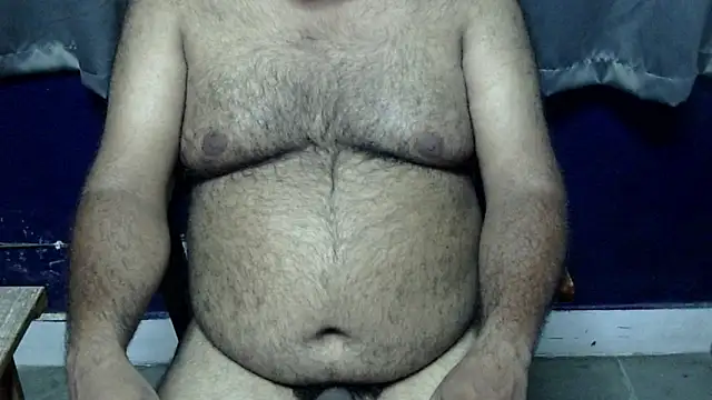 Snapshot of hairysubcub_70 chatting on 07.29.26 hairysubcub 70 online show from 07.29.26