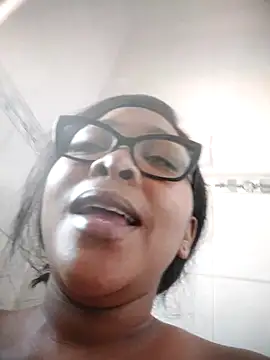 Snapshot of sexyTHANDO chatting on 01.30.25 sexyTHANDO online show from 01.30.25