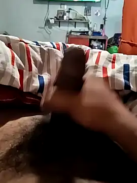 Snapshot of Gerardo31017 chatting on 11.07.25 Gerardo31017 online show from 11.07.25