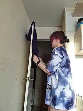 Snapshot of LazyTanukii chatting on 01.24.25 LazyTanukii online show from 01.24.25