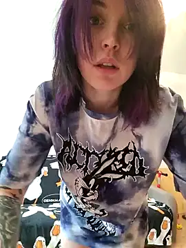 Snapshot of LazyTanukii chatting on 01.31.25 LazyTanukii online show from 01.31.25