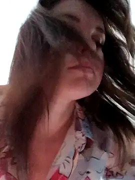 Snapshot of LazyTanukii chatting on 10.01.25 LazyTanukii online show from 10.01.25