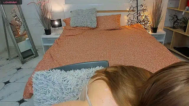 Snapshot of CharmedDoll chatting on 01.25.25 CharmedDoll online show from 01.25.25