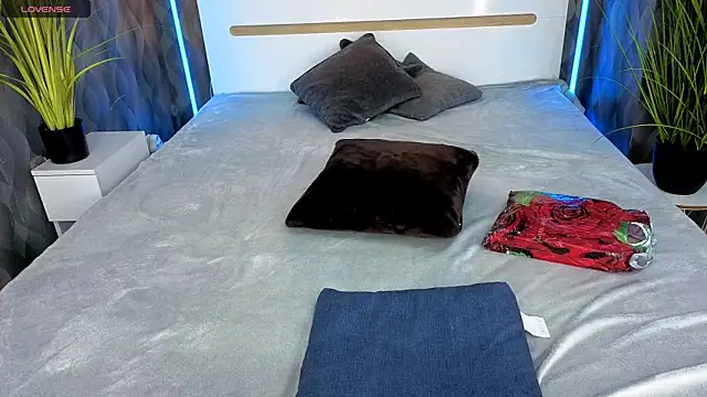 CharmedDoll online show from 04.21.26