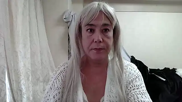 Snapshot of Saori_M chatting on 03.08.26 Saori M online show from 03.08.26