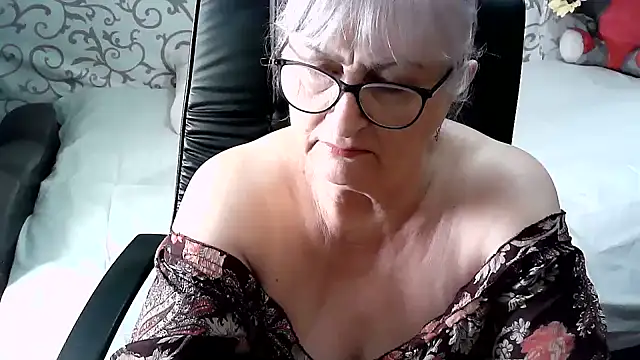 LolkaAlyss online show from 02.21.25