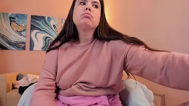 Snapshot of BattyMoll chatting on 12.21.24 BattyMoll online show from 12.21.24