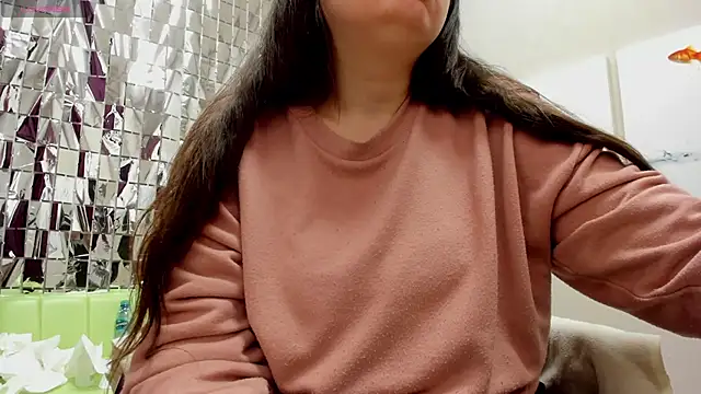 Snapshot of BattyMoll chatting on 03.06.25 BattyMoll online show from 03.06.25