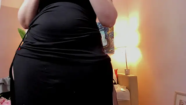 Snapshot of BattyMoll chatting on 03.20.25 BattyMoll online show from 03.20.25