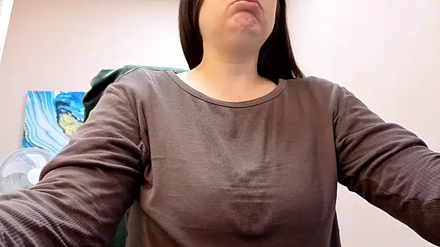 Snapshot of BattyMoll chatting on 10.29.25 BattyMoll online show from 10.29.25