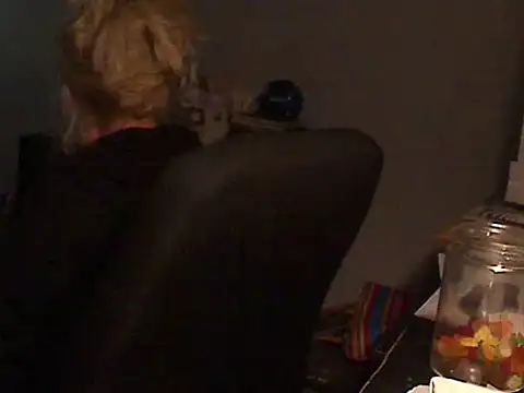 XTRAHORNYONE online show from 01.10.25