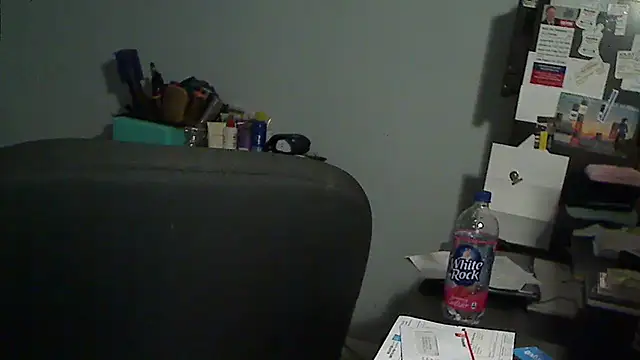 XTRAHORNYONE online show from 09.13.25