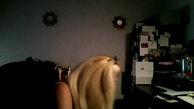 XTRAHORNYONE online show from 10.02.25