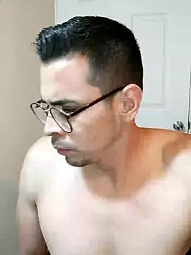 Snapshot of towers_j chatting on 03.05.25 towers j online show from 03.05.25