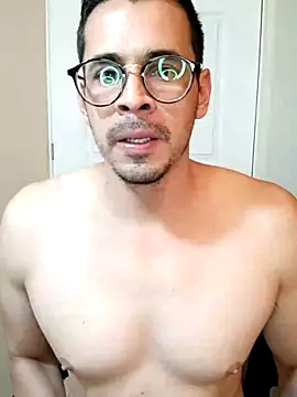 Snapshot of towers_j chatting on 03.19.25 towers j online show from 03.19.25