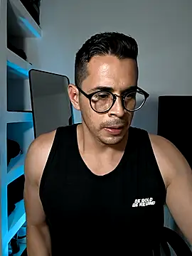 Snapshot of towers_j chatting on 09.22.25 towers j online show from 09.22.25