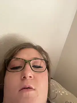 Snapshot of JadeDaMilf chatting on 02.03.25 JadeDaMilf online show from 02.03.25