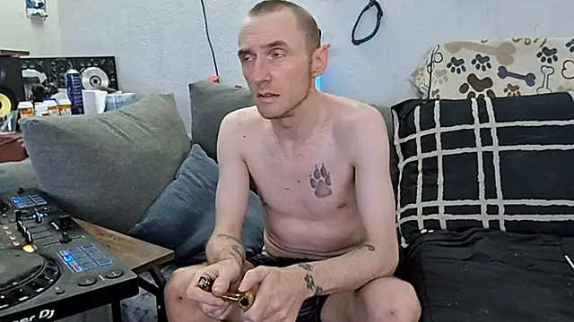 Snapshot of pyrowuff chatting on 03.02.26 pyrowuff online show from 03.02.26