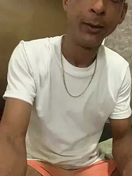 Snapshot of domigoodguy chatting on 03.09.25 domigoodguy online show from 03.09.25