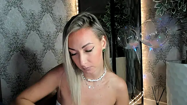 StarryHanna online show from 03.17.25