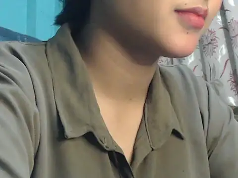 Snapshot of NancyRuvi chatting on 12.12.24 NancyRuvi online show from 12.12.24