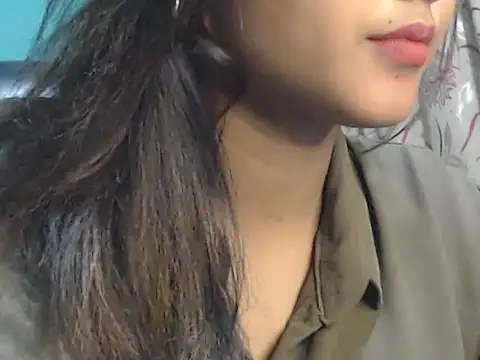 Snapshot of NancyRuvi chatting on 12.12.24 NancyRuvi online show from 12.12.24