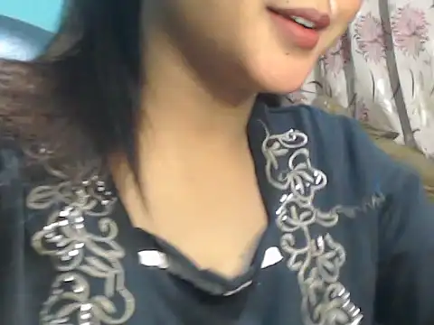 Snapshot of NancyRuvi chatting on 12.18.24 NancyRuvi online show from 12.18.24