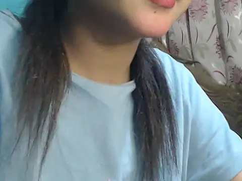 Snapshot of NancyRuvi chatting on 12.23.24 NancyRuvi online show from 12.23.24