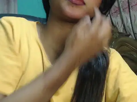 Snapshot of NancyRuvi chatting on 02.25.25 NancyRuvi online show from 02.25.25