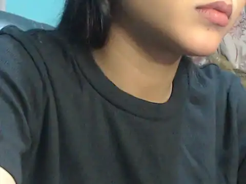 Snapshot of NancyRuvi chatting on 03.05.25 NancyRuvi online show from 03.05.25