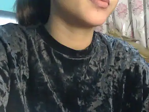 Snapshot of NancyRuvi chatting on 03.11.25 NancyRuvi online show from 03.11.25