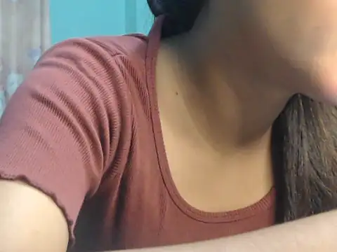 Snapshot of NancyRuvi chatting on 09.23.25 NancyRuvi online show from 09.23.25