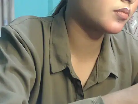 Snapshot of NancyRuvi chatting on 10.07.25 NancyRuvi online show from 10.07.25