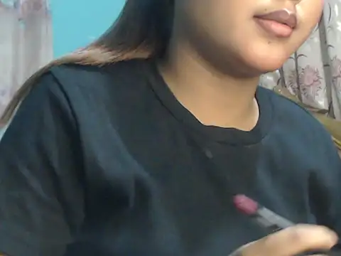 Snapshot of NancyRuvi chatting on 10.25.25 NancyRuvi online show from 10.25.25