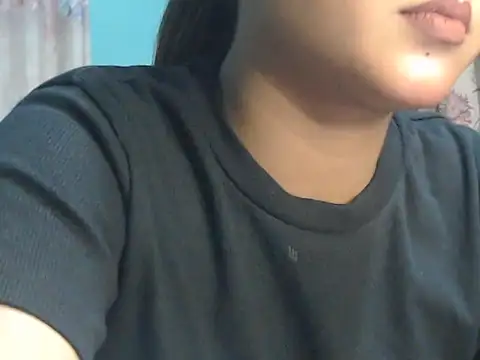 Snapshot of NancyRuvi chatting on 11.04.25 NancyRuvi online show from 11.04.25