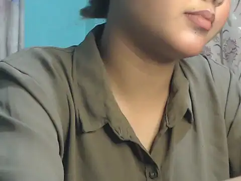 Snapshot of NancyRuvi chatting on 11.11.25 NancyRuvi online show from 11.11.25