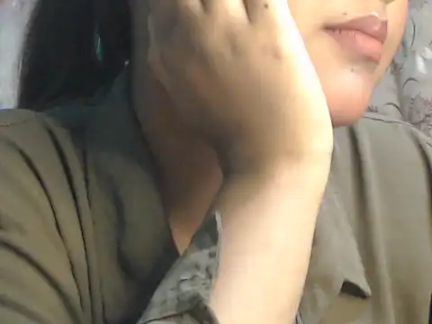 Snapshot of NancyRuvi chatting on 11.22.25 NancyRuvi online show from 11.22.25