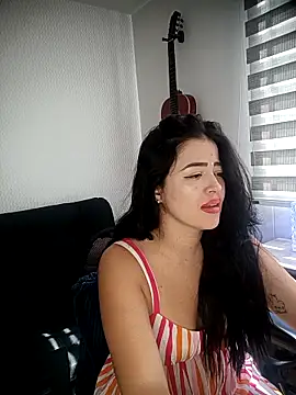 Aleska  Bell online show from 09.29.25