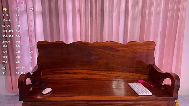 Raamoss online show from 11.21.25