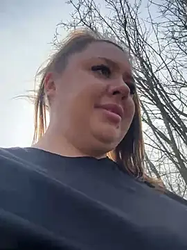 Sara Slow online show from 03.06.25