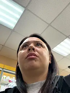 Sara Slow online show from 09.29.25