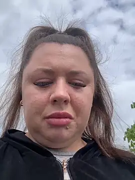 Sara Slow online show from 04.22.26