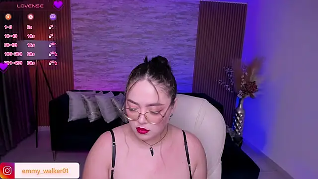 emmy walker online show from 12.15.25