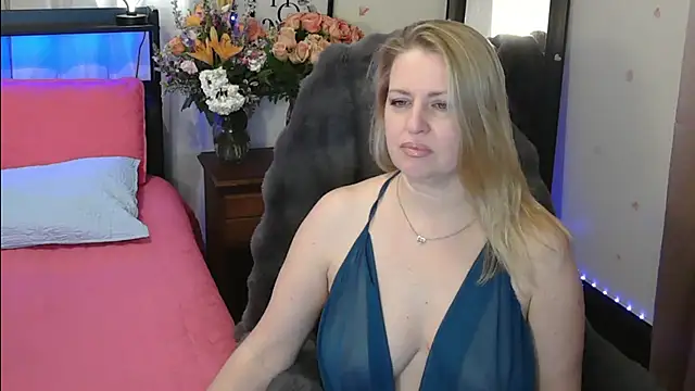 HollieBim online show from 02.17.25